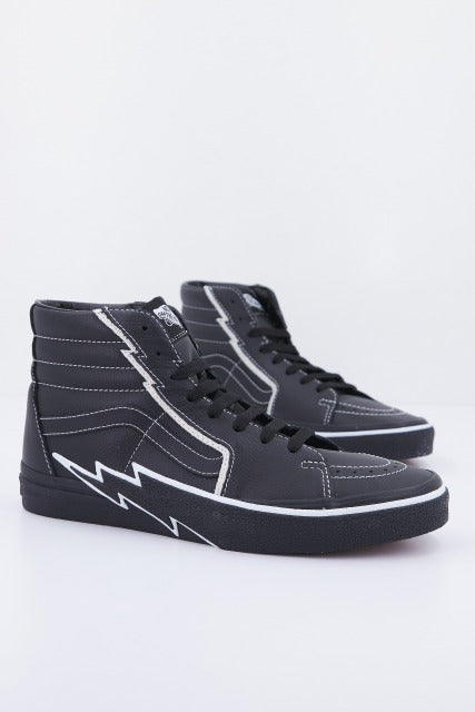 VANS UA SK-HI BOLT en color NEGRO (1)