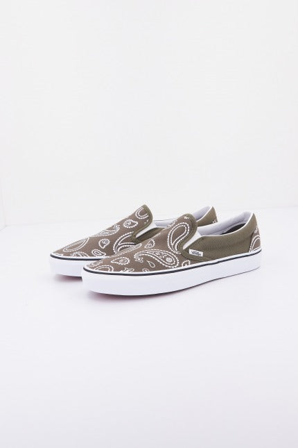 VANS UA CLASSIC SLIP-ON en color VERDE (2)