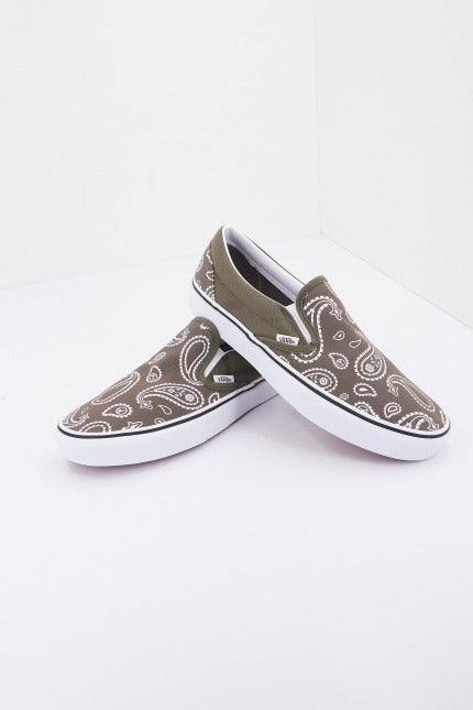 VANS UA CLASSIC SLIP-ON en color VERDE (3)
