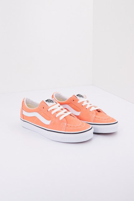 VANS UA SK-LOW en color NARANJA (1)