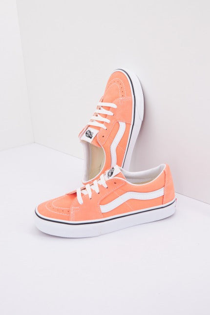 VANS UA SK-LOW en color NARANJA (2)