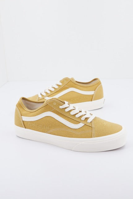 VANS UA OLD SKOOL TAPERED en color AMARILLO (1)