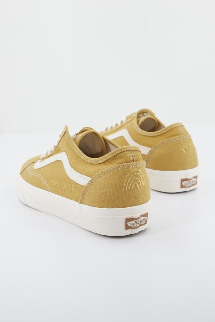 VANS UA OLD SKOOL TAPERED en color AMARILLO (3)