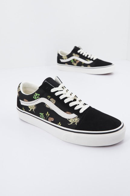 VANS UA OLD SKOOL en color NEGRO (1)