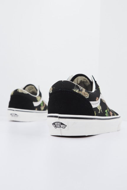 VANS UA OLD SKOOL en color NEGRO (3)