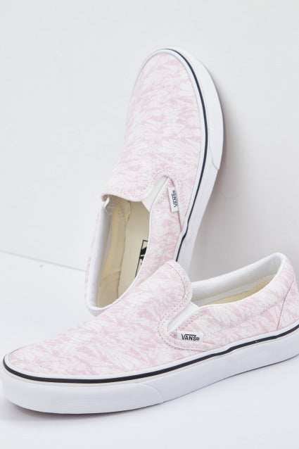 VANS UA CLASSIC SLIP-ON en color ROSA (1)