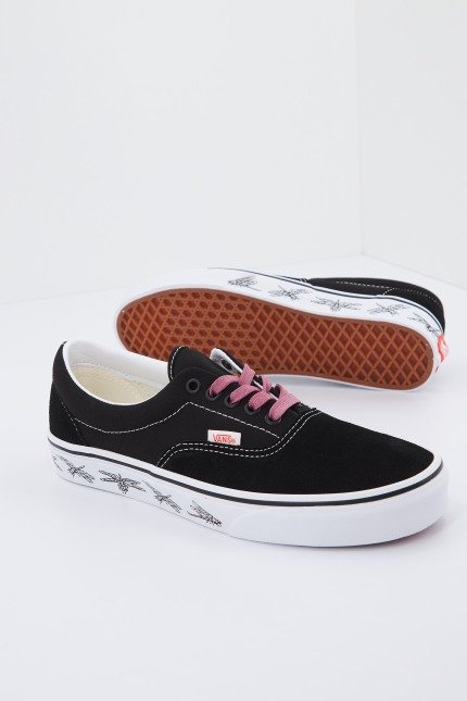 VANS UA ERA en color NEGRO (1)