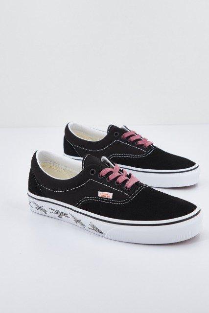 VANS UA ERA en color NEGRO (3)