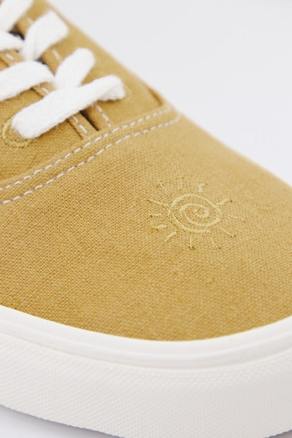 VANS UA AUTHENTIC en color AMARILLO (4)