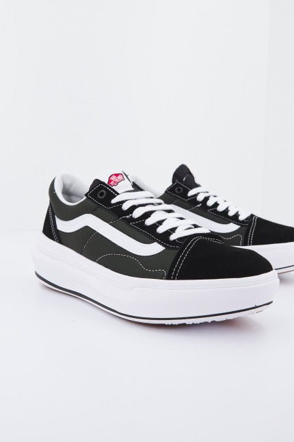 VANS OLD SKOOL OVERT CC en color NEGRO (1)