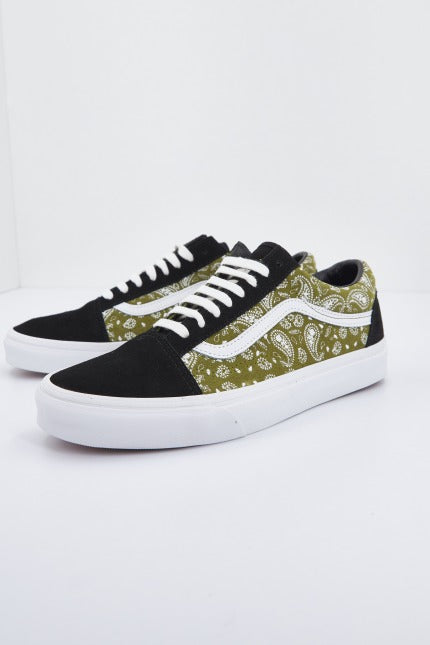 VANS UA OLD SKOOL en color VERDE (1)