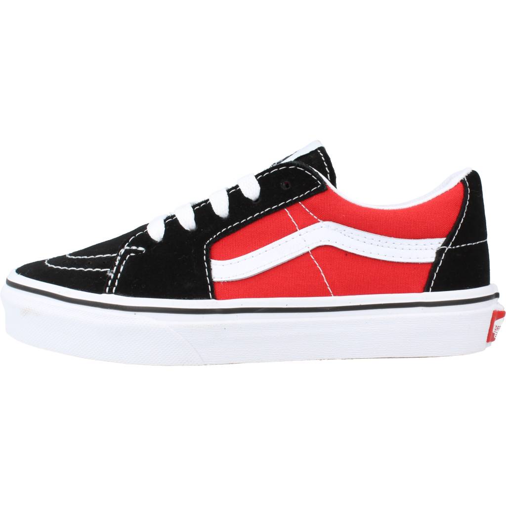 VANS UY SK-LOW en color NEGRO (2)