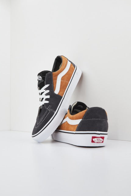 VANS SK-LOW en color NARANJA (3)