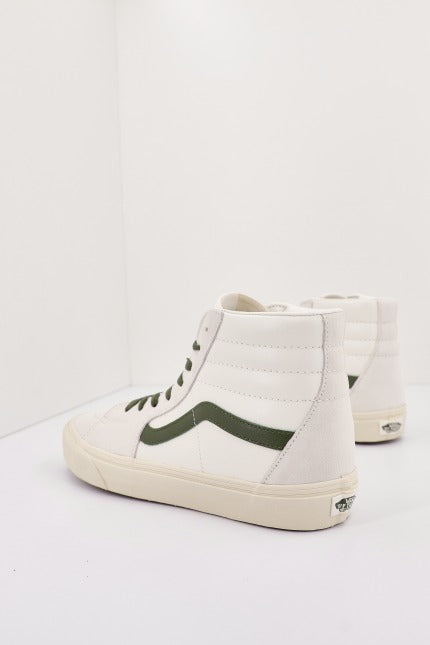 VANS UA SK-HI en color BEIS (2)
