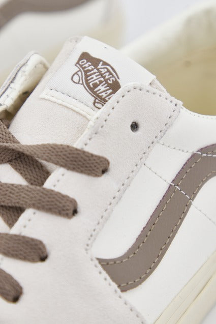 VANS UA SK-LOW en color BLANCO (4)