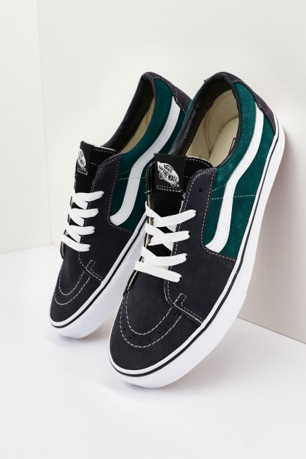 VANS UA SK-LOW en color GRIS (3)
