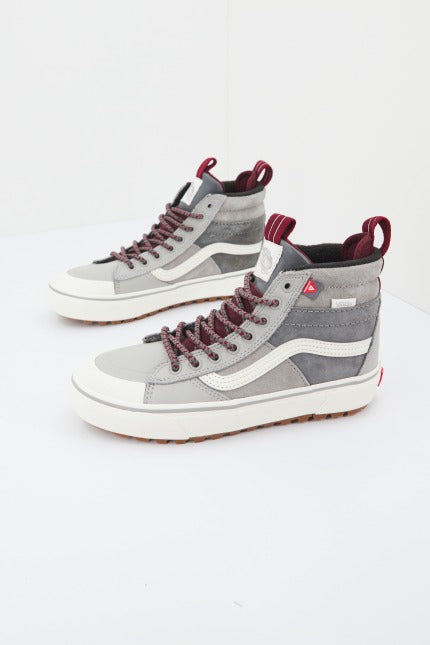 VANS UA SK-HI MTE- en color GRIS (1)