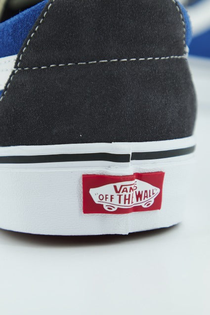 VANS UA SK-LOW en color GRIS (3)