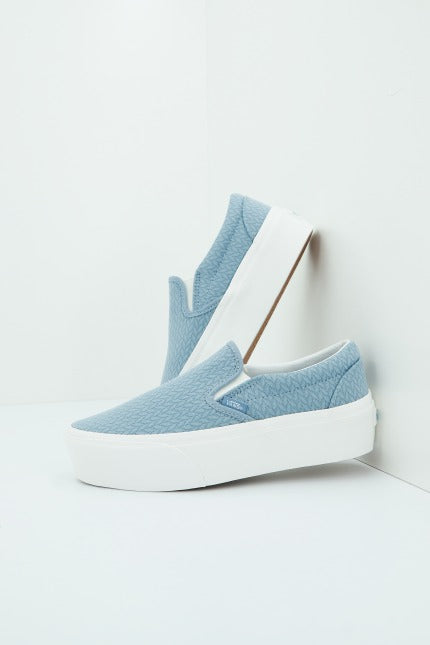 VANS UA CLASSIC en color AZUL (1)