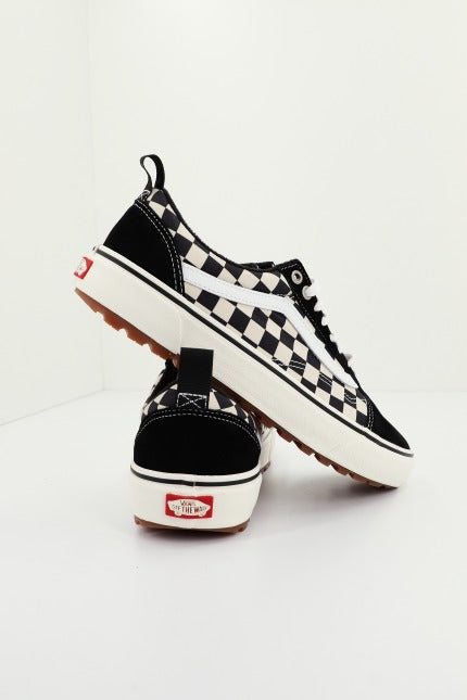 VANS OLD SKOOL en color NEGRO (2)