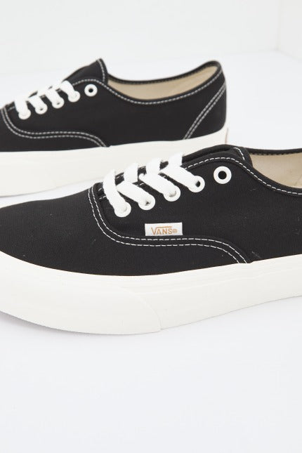 VANS AUTHENTIC VR en color NEGRO (2)