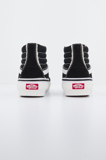VANS SK-HI RECONSTRUCT en color NEGRO (3)