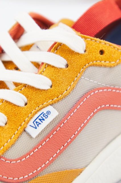 VANS ULTRARANGE EXO SE en color MARRON (4)