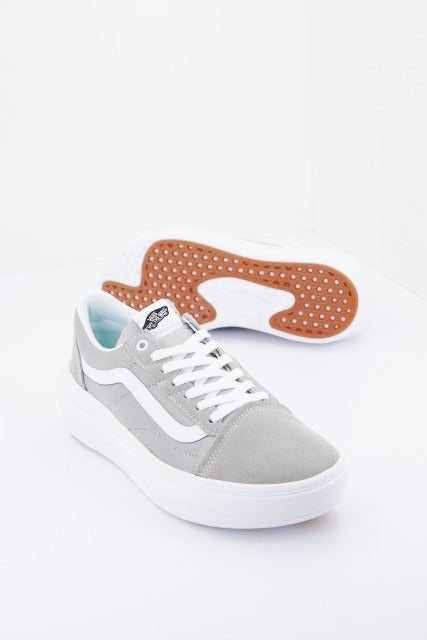 VANS OLD SKOOL OVERT CC en color GRIS (1)
