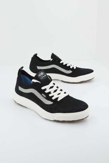 VANS ULTRARANGE VR en color NEGRO (1)