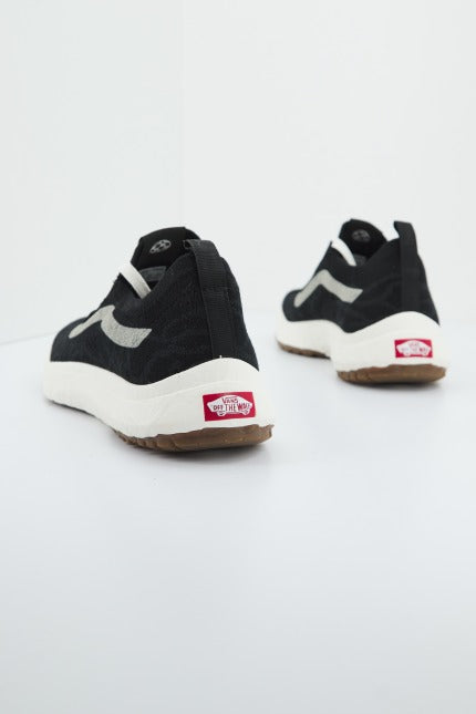 VANS ULTRARANGE VR en color NEGRO (3)