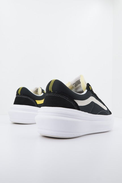VANS OLD SKOOL OVERT CC en color NEGRO (3)