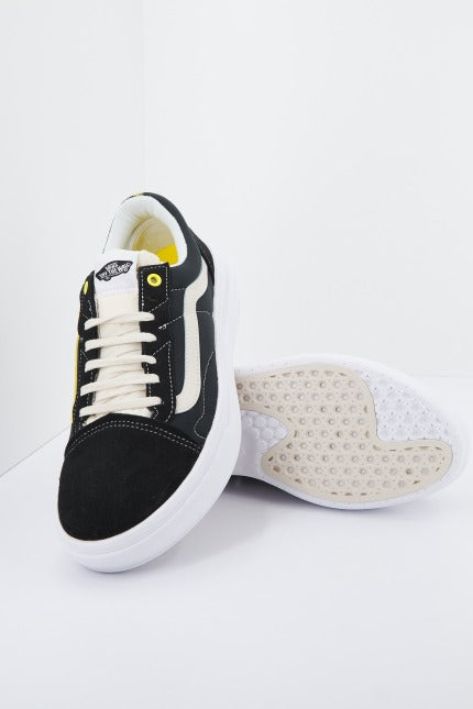VANS OLD SKOOL OVERT CC en color NEGRO (4)