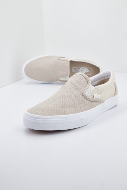 VANS CLASSIC SLIP-ON en color BEIS (1)