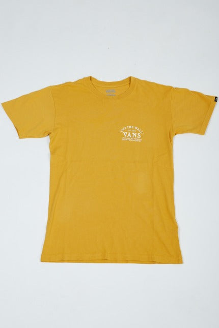 VANS GROUND UP SS TEE en color AMARILLO (2)