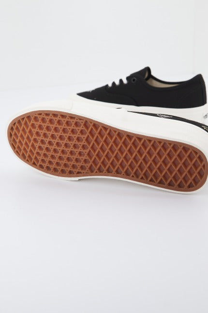 VANS AUTHENTIC VR MYSTICAL EMBROIDERY en color NEGRO (4)