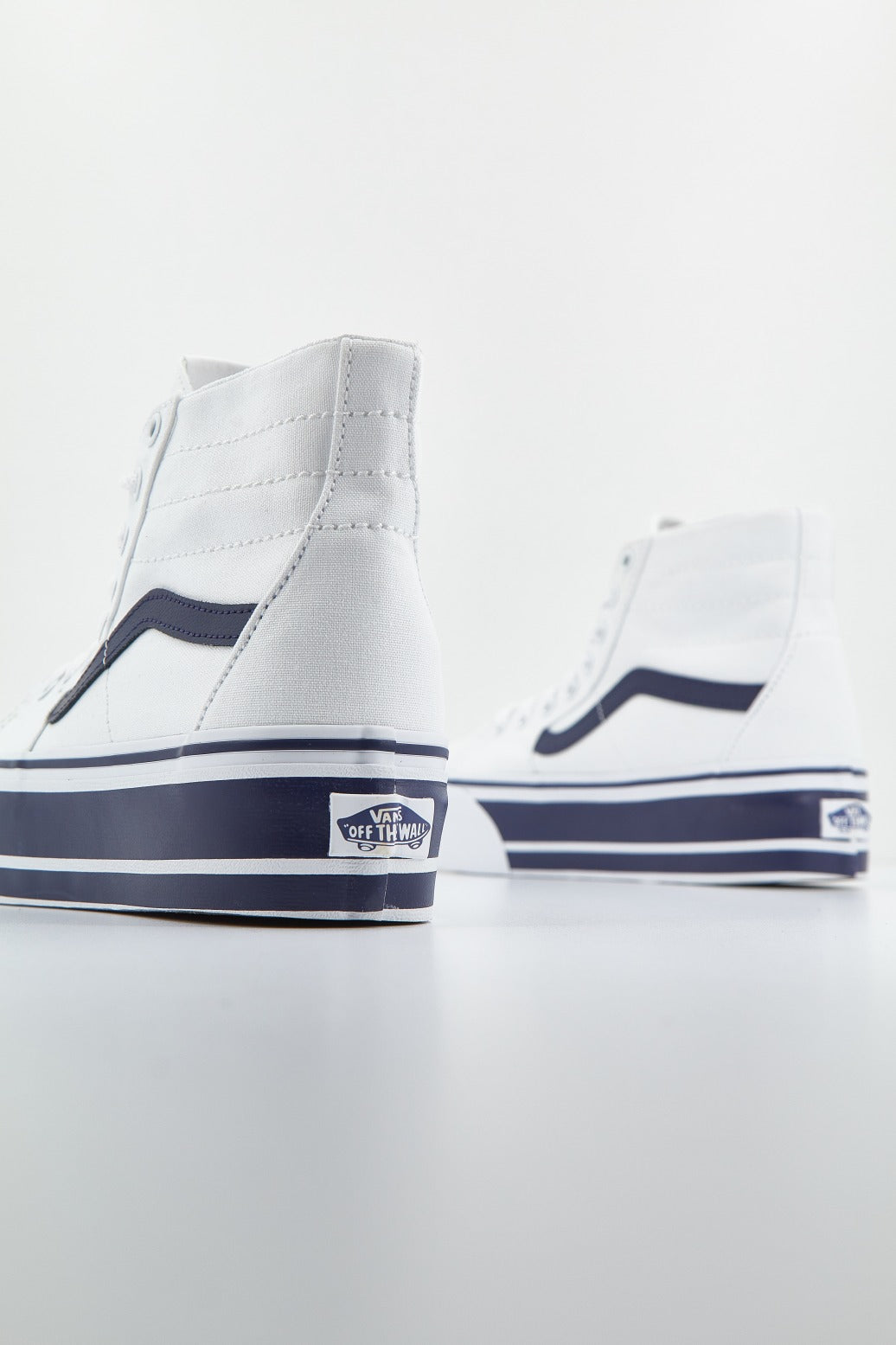 VANS SK-HI TAPERED STACKFORM en color BLANCO (3)