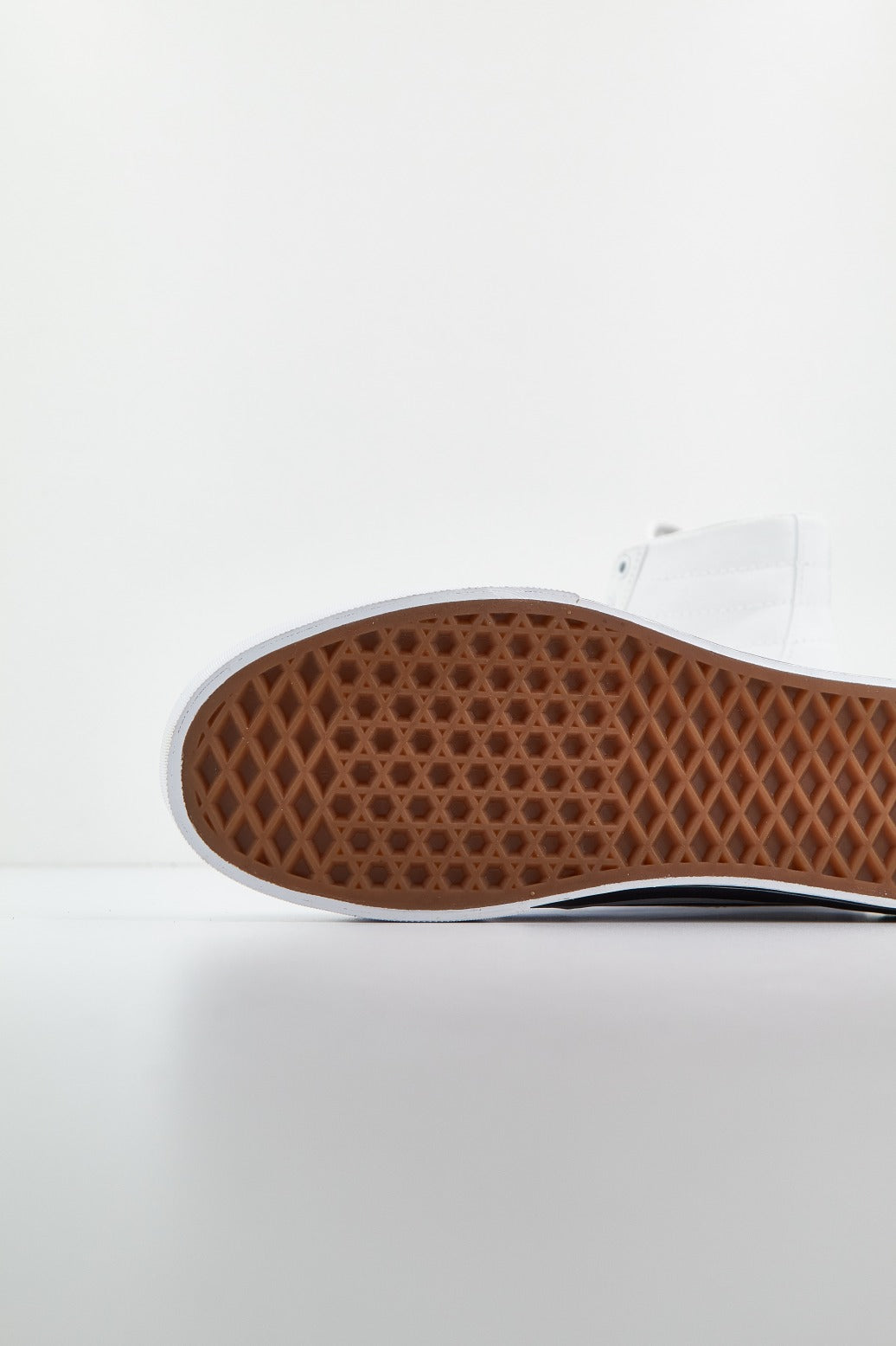 VANS SK-HI TAPERED STACKFORM en color BLANCO (4)