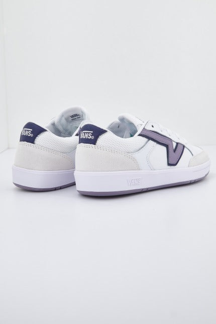 VANS LOWLAND CC en color BLANCO (4)