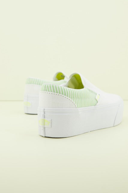 VANS CLASSIC SLIP-O en color BLANCO (3)