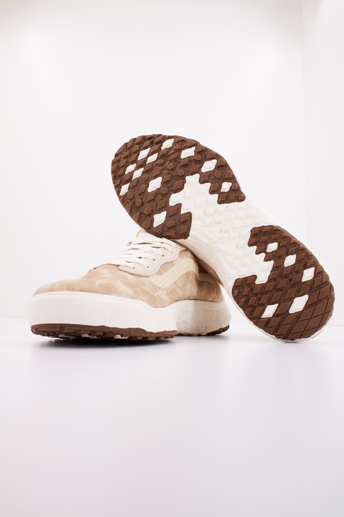 VANS ULTRARANGE VR en color MARRON CLARO (4)