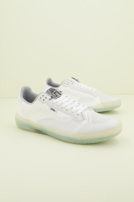 VANS EVDNT ULTIMATE en color BLANCO (1)
