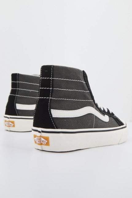 VANS UA SK-HI DE en color NEGRO (3)
