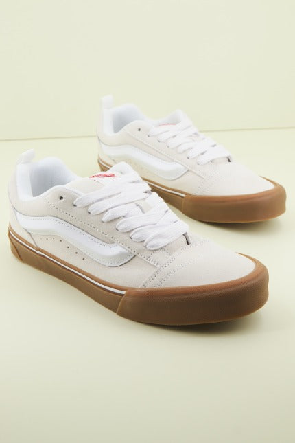 VANS KNU SKOOL en color BLANCO (2)