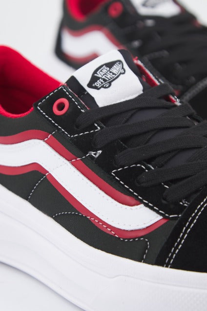 VANS OLD SKOOL OVERT CC en color NEGRO  (4)