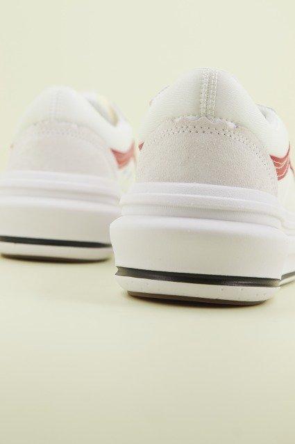 VANS OLD SKOOL OVERT CC en color BLANCO (3)