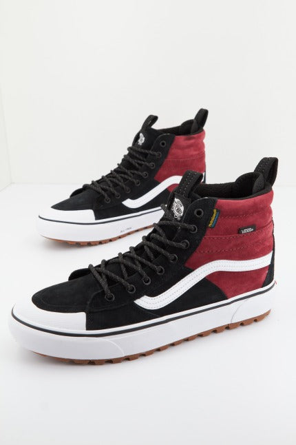 VANS SK-HI MTE- en color NEGRO (2)
