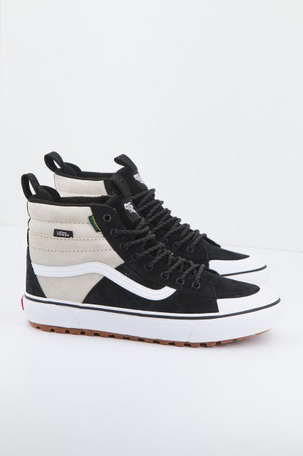 VANS SK-HI MTE- en color NEGRO (2)