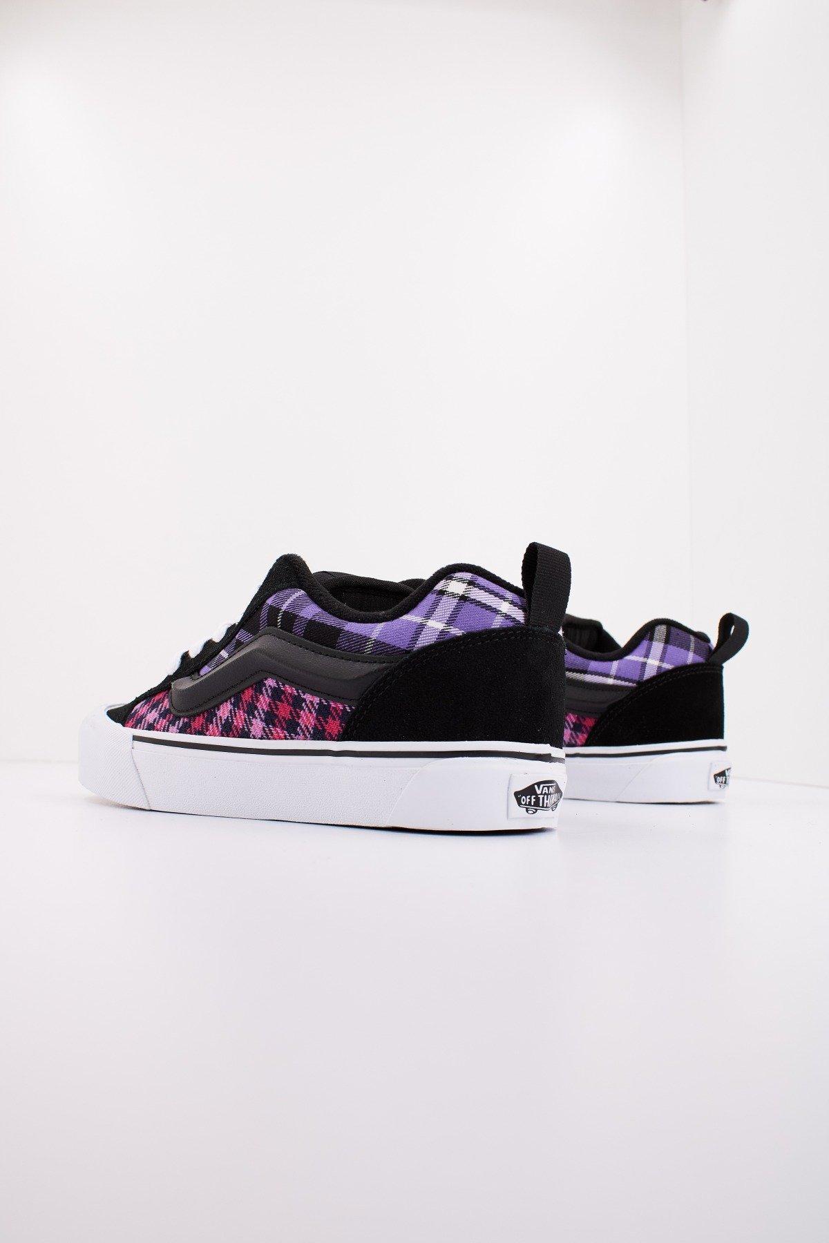VANS KNU SKOOL en color NEGRO (3)