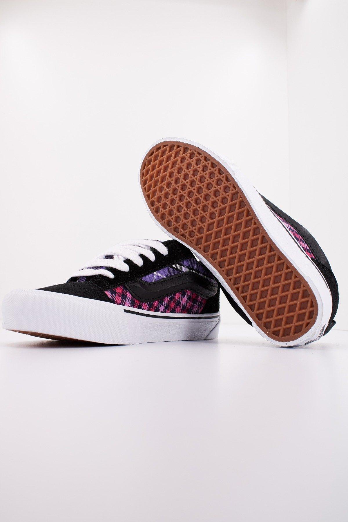 VANS KNU SKOOL en color NEGRO (4)