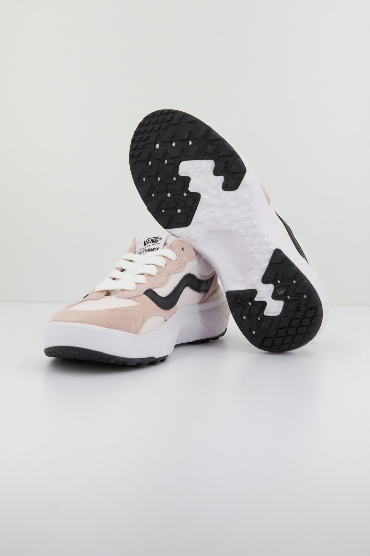 VANS ULTRARANGE NEO VR en color ROSA (4)
